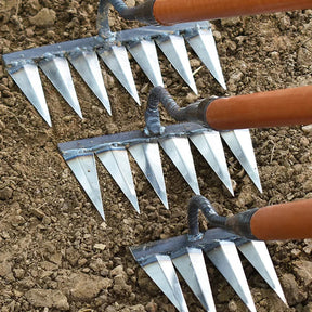 Gardaly – Reinforced Gardening Rake with Carbon Steel Teeth - IronClaw™