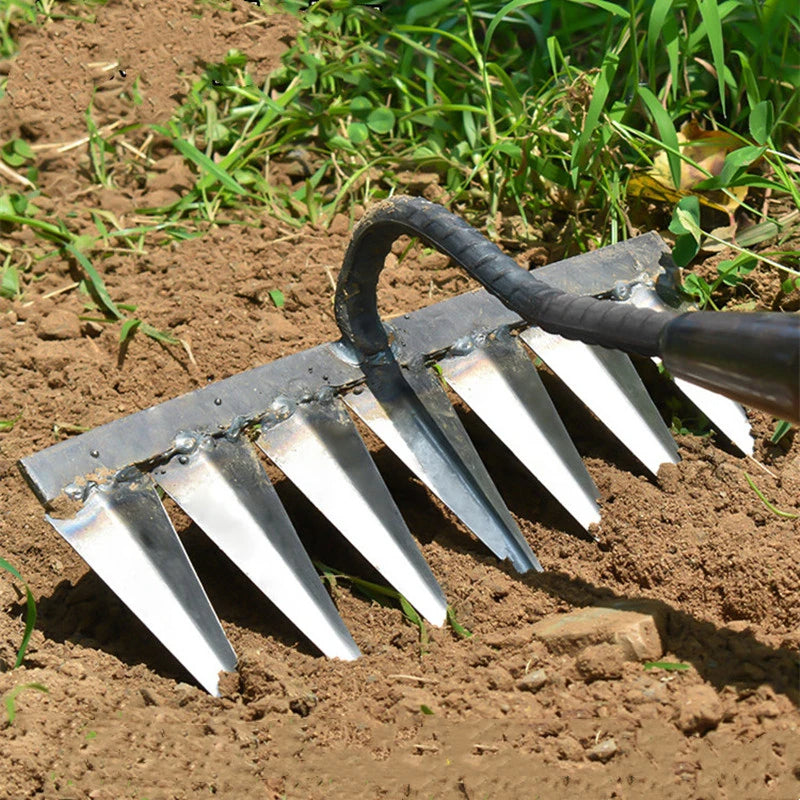 Gardaly – Reinforced Gardening Rake with Carbon Steel Teeth - IronClaw™
